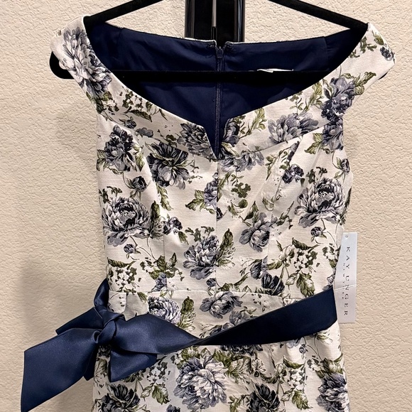 Dress - Picture 1 of 2